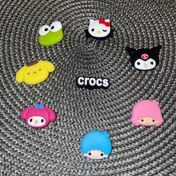 8pcs Sanrio Character Croc Charms - Picture 2 of 9
